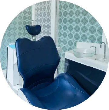 まずは無料カウンセリングへ